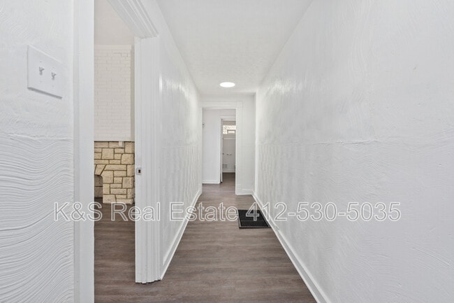 Building Photo - 922 Hill Ave