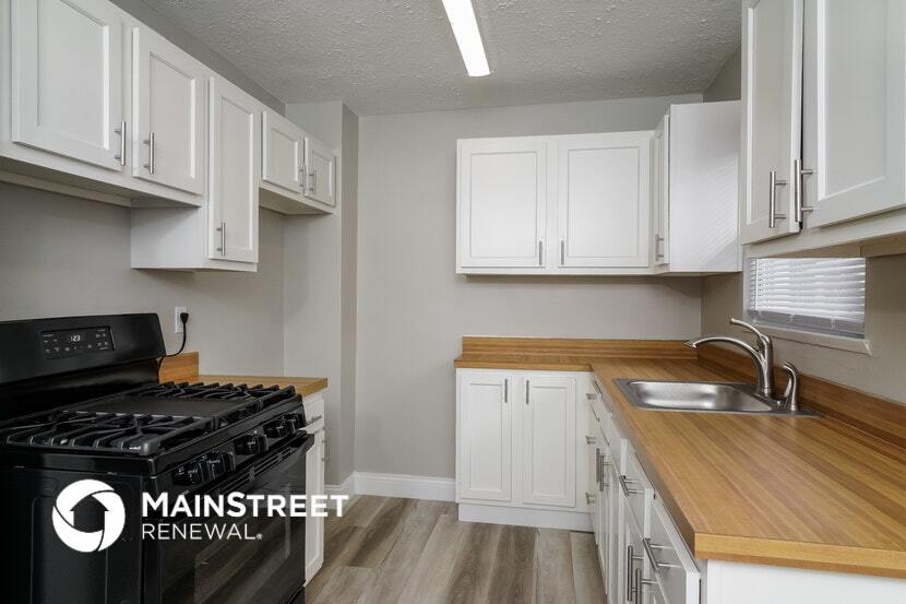 Building Photo - 9613 El Prado St