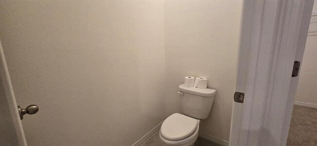 Building Photo - 804 Horsetail Dr