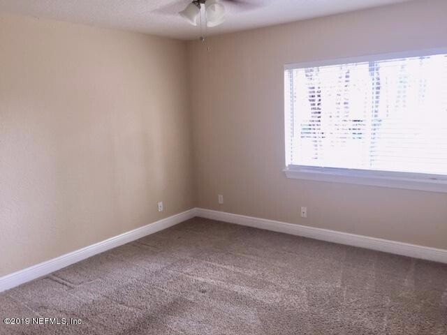 Building Photo - Move in ready 2/2.5 condo in ORANGE PARK