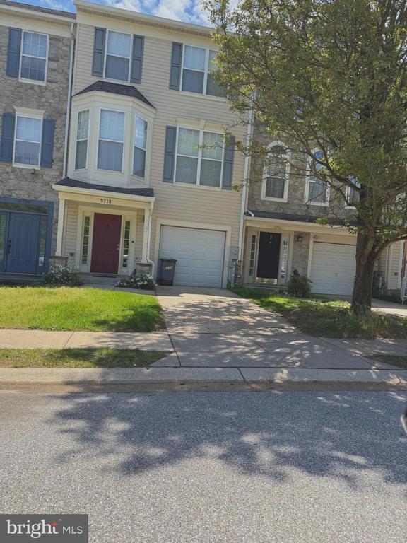 Building Photo - 5714 Goldfinch Ct