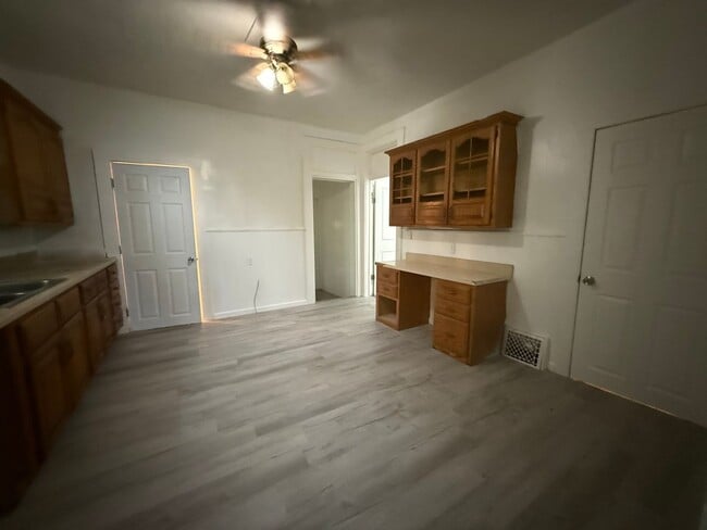 Building Photo - 3 Bed 2 Bath 1150.00