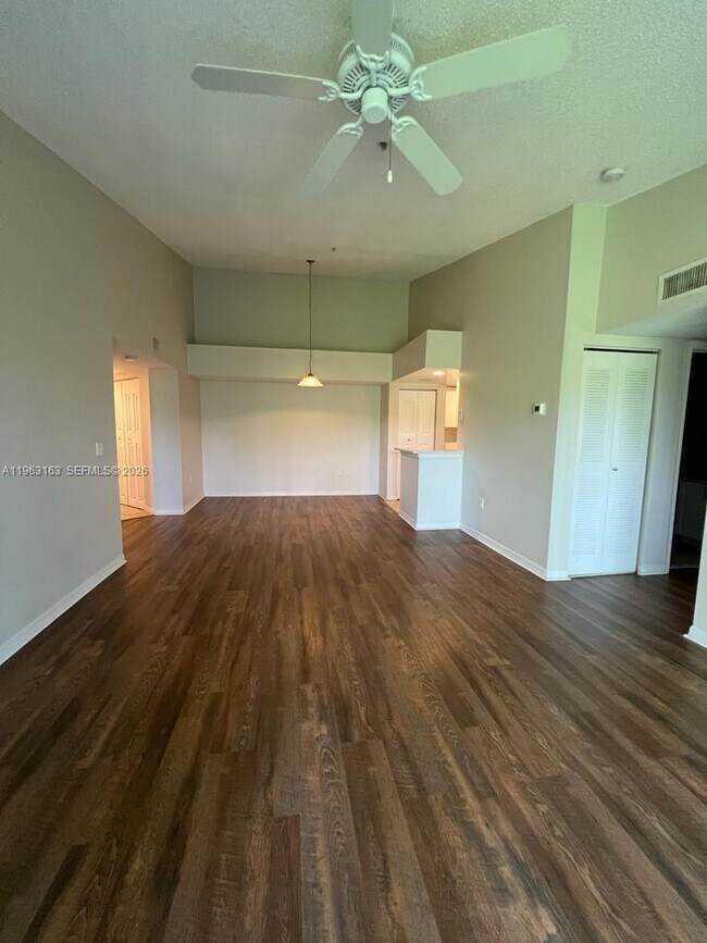 Building Photo - 4171 N Haverhill Rd