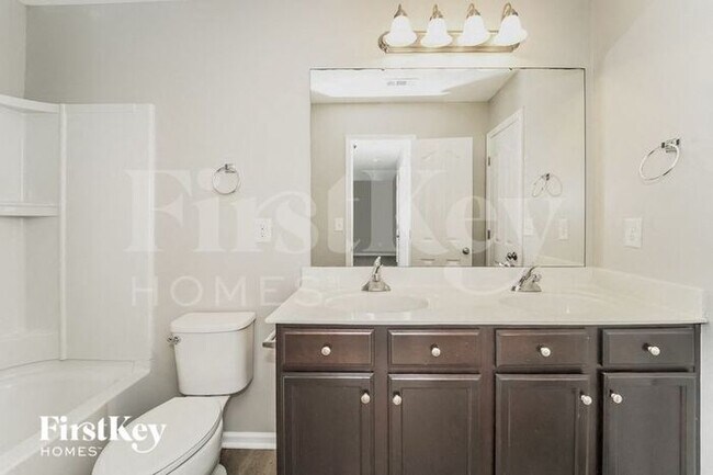 Building Photo - 6611 Eastfield Park Dr