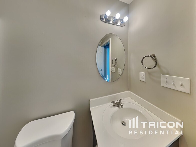 Building Photo - 1398 Scrub Oak Drive