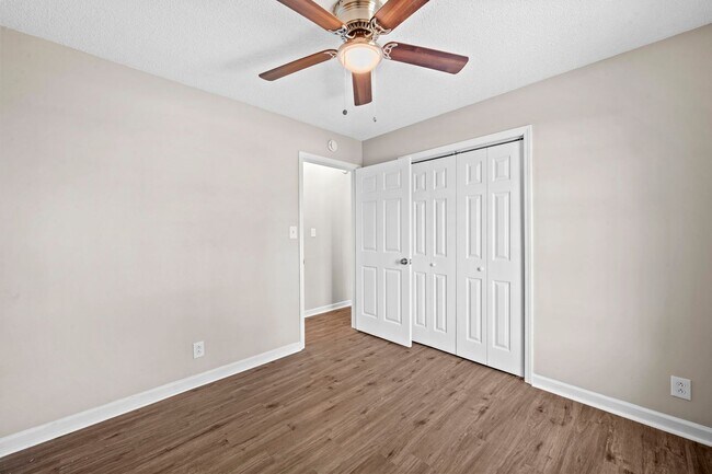 Building Photo - Beautifully Renovated Home!