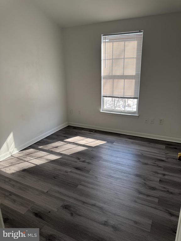 Building Photo - 45414 Gable Square