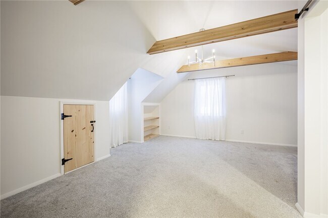 Building Photo - 105 Chestnut Dr