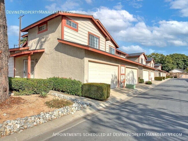 Building Photo - 902 California Privado