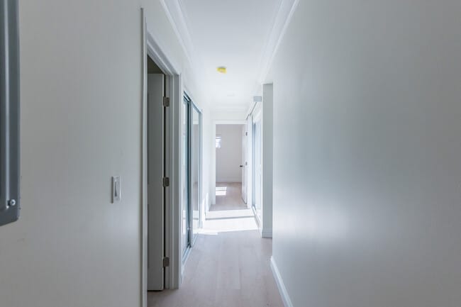 Building Photo - 130 S Harper Ave