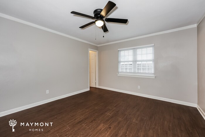 Building Photo - 709 Lawndale Dr