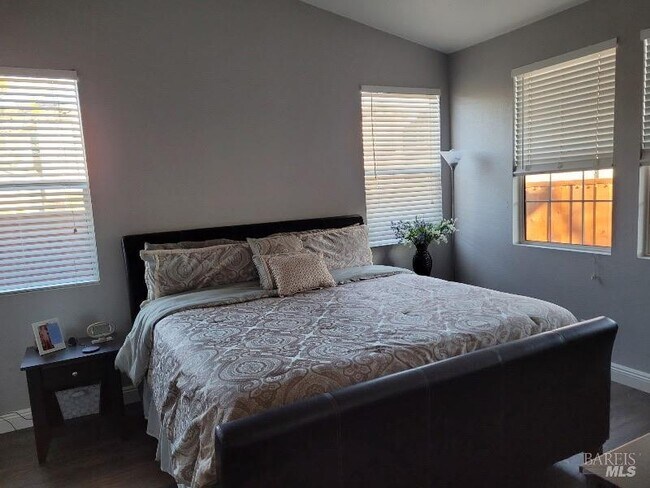 Building Photo - 5083 Moss Creek Way