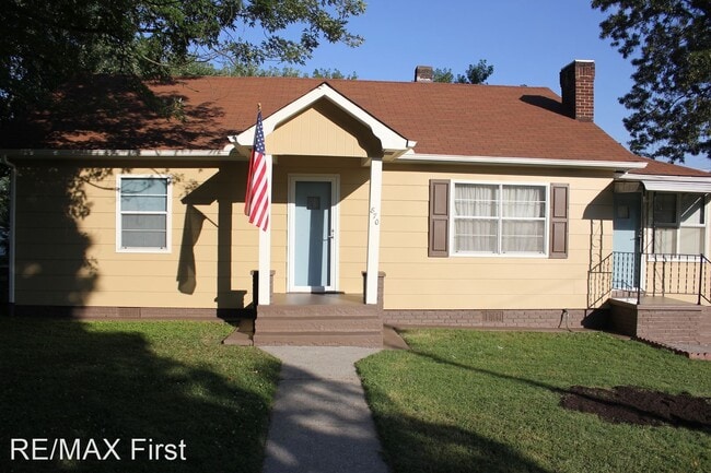 Primary Photo - 3 br, 1 bath House - 870 Gilbert St.