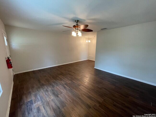 Building Photo - 10446 Mtn Vw-
