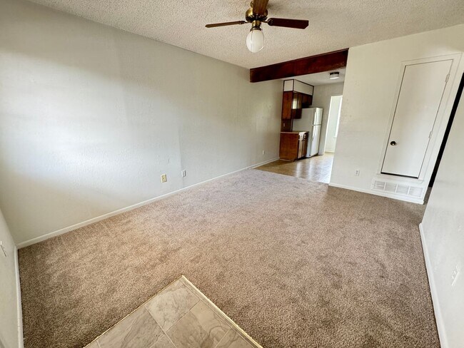 Building Photo - 917 N 7th St