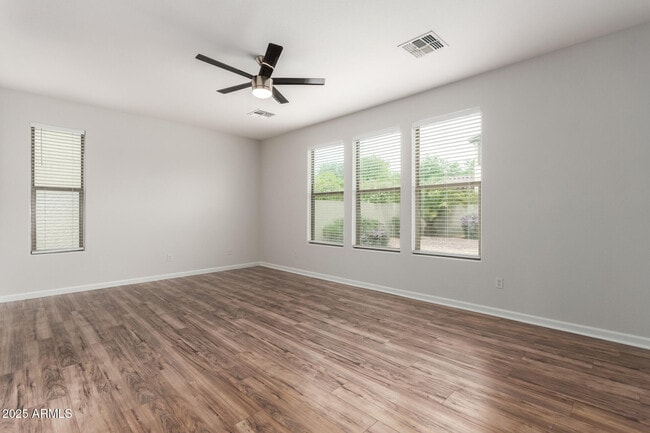Building Photo - 4274 E Gleneagle Dr