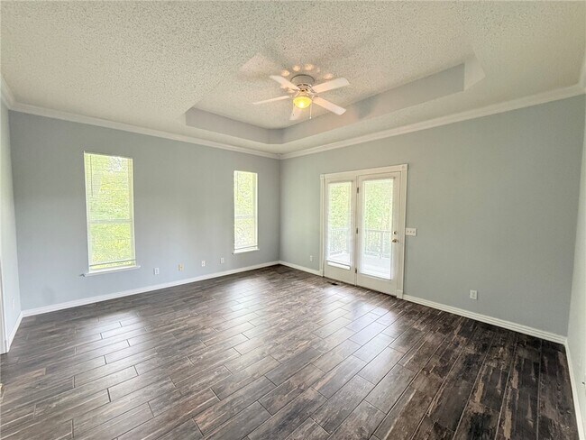 Building Photo - 18033 Broadview Dr