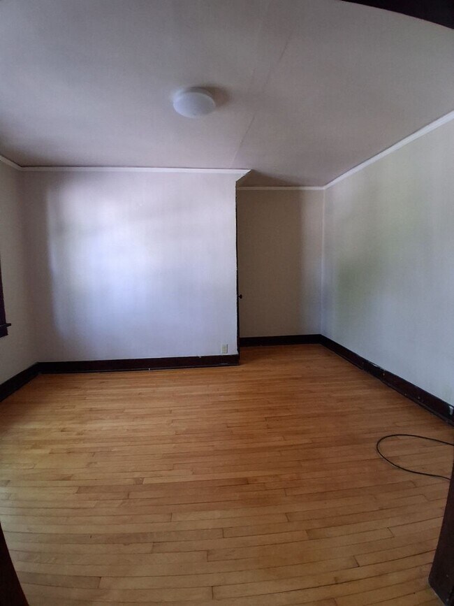 Building Photo - 3179 N 39th St