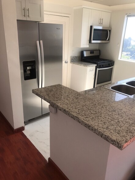 Building Photo - 1607 Glendon Ave