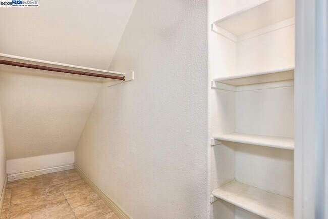 Building Photo - 1207 Villagio Dr