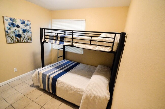 Building Photo - Barcelona Ridge Estates