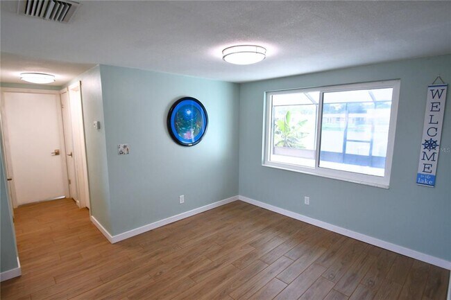 Building Photo - 3839 Star Island Dr