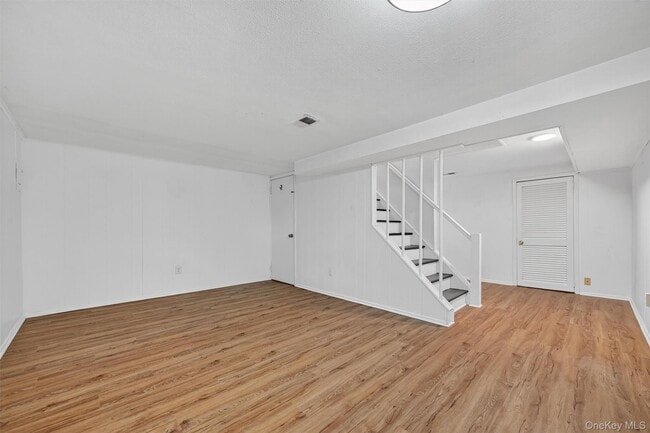 Building Photo - 28 Alan Rd