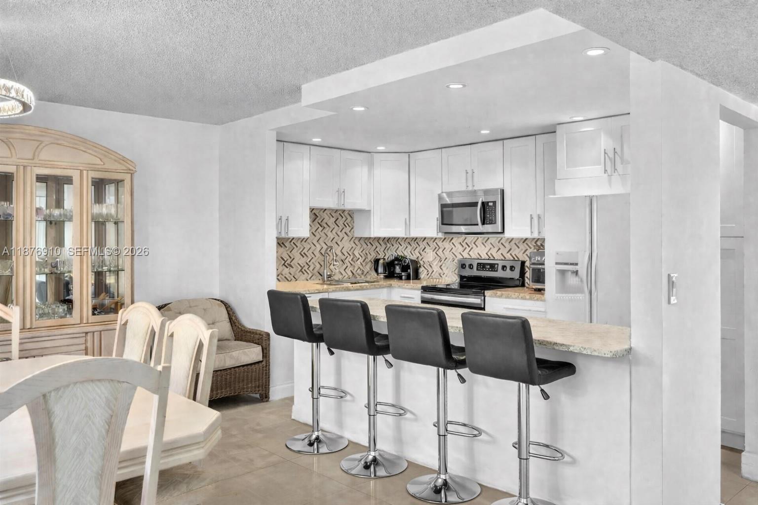 Building Photo - 20401 NE 30th Ave