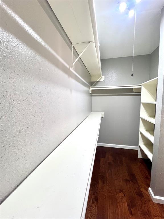 Building Photo - 22114 Pearl Lake Dr