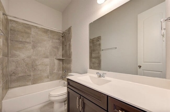 Building Photo - 1517 Canter Bayou Way