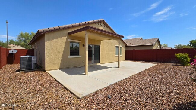 Building Photo - 23827 W Yavapai St