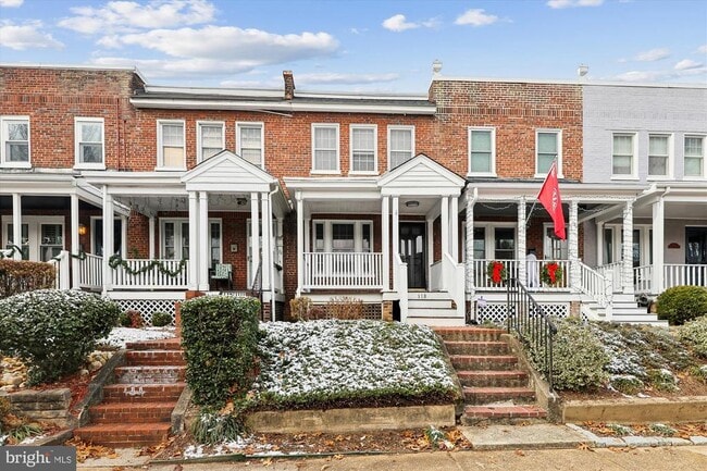 Building Photo - 118 N Peyton St