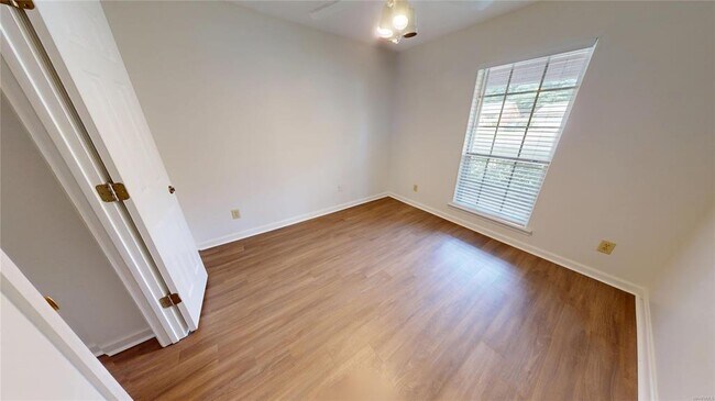 Building Photo - 1212 Hillman St
