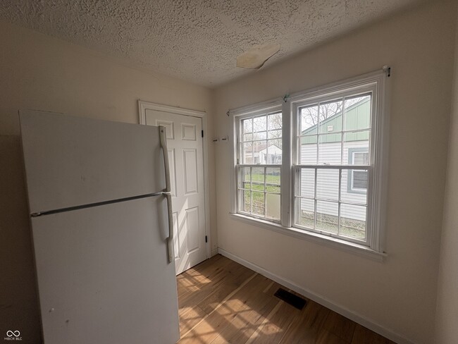 Building Photo - 269 S Dearborn St