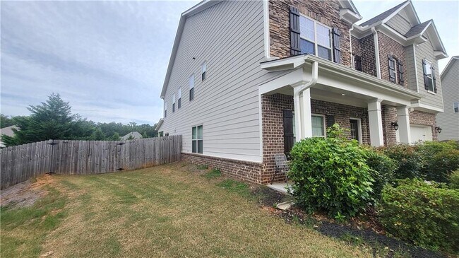 Building Photo - 5295 Rustic Ct