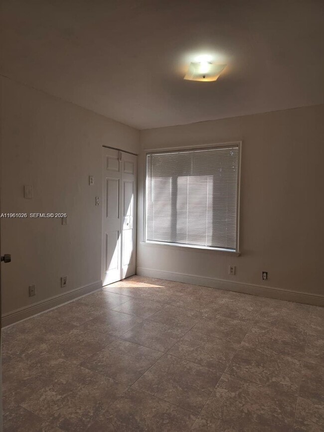 Building Photo - 9501 SW 138th Pl