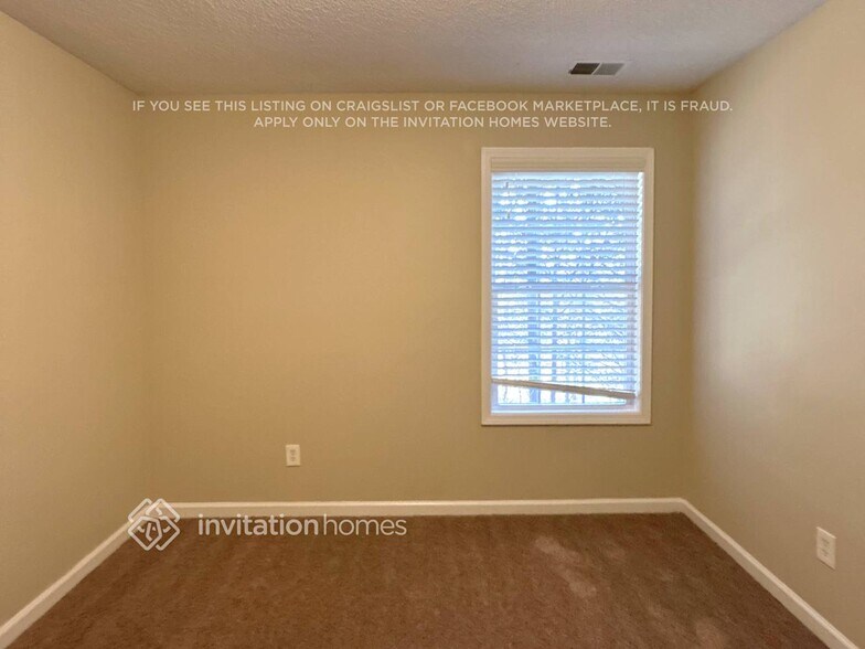 Building Photo - 117 Omega Ct