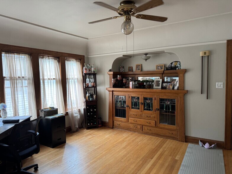 Building Photo - 2467 N 64th St