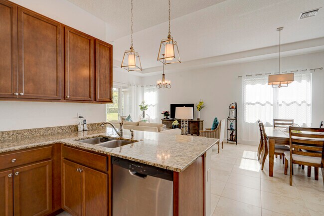 Building Photo - 11293 SW Visconti Way