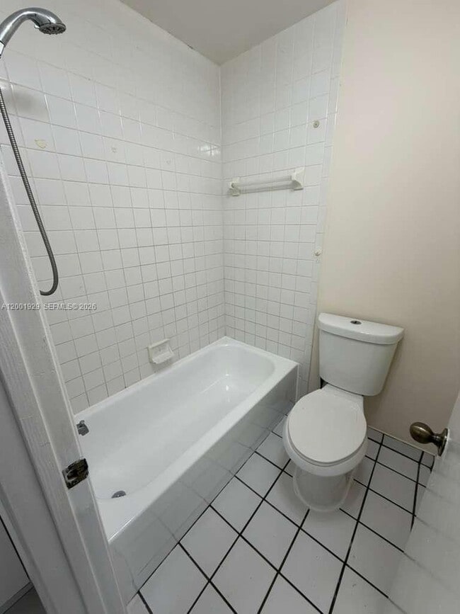 Building Photo - 1034 W Jasmine Ln