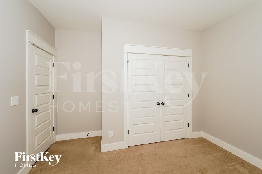 Building Photo - 1470 Woodridge Pl