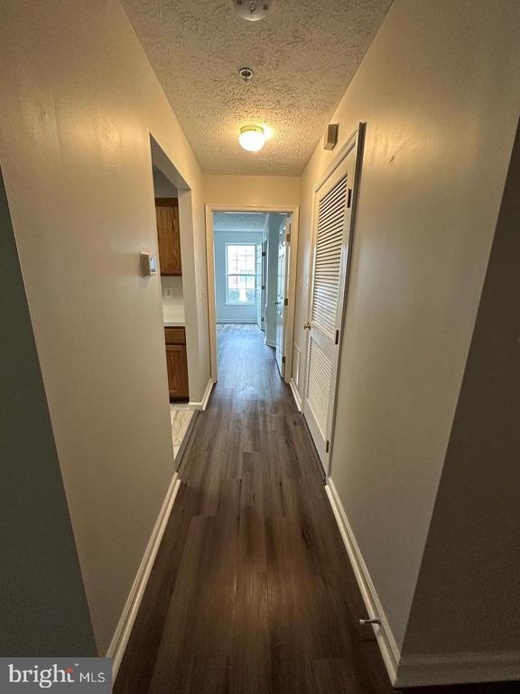 Building Photo - 25905 Ridge Manor Dr