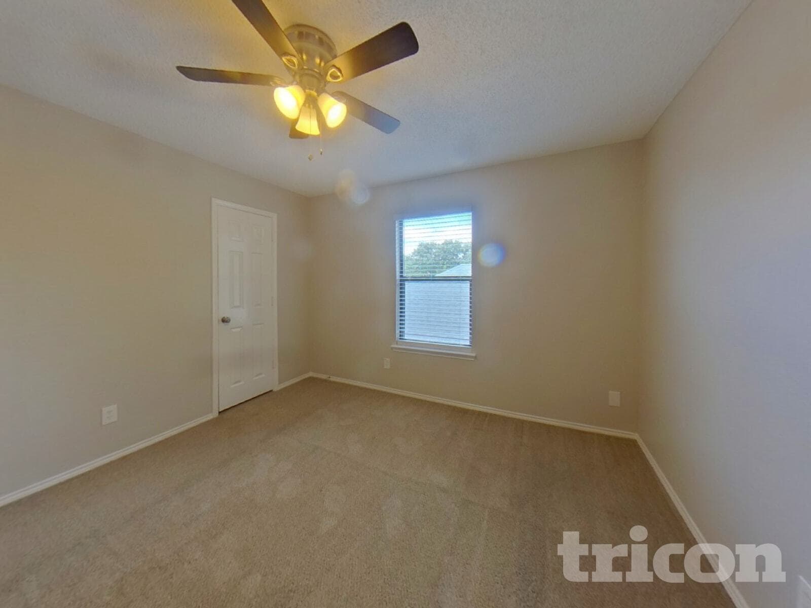 Building Photo - 837 Globe Ave