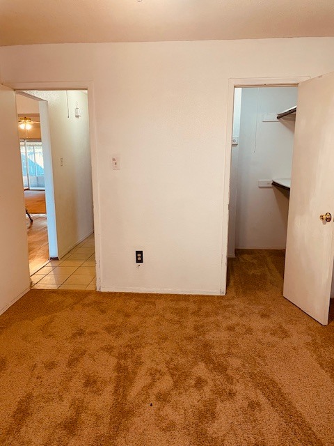 Building Photo - 2424 Oakmere Dr