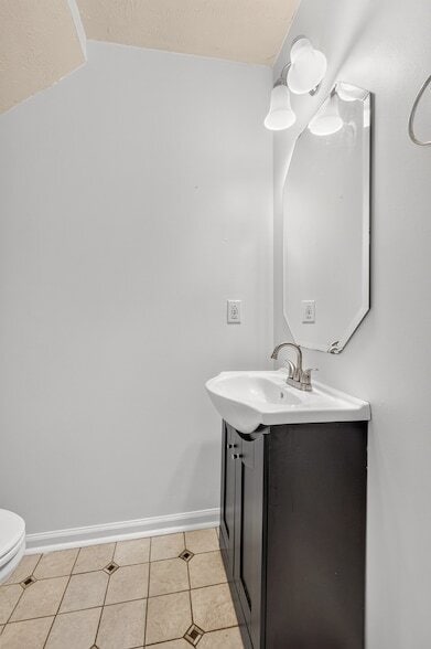 Building Photo - 407 Arapaho Dr