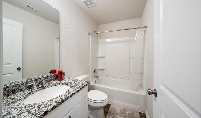 Building Photo - 2224 Cedar Vly Dr
