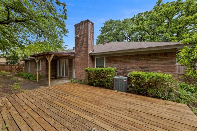 Building Photo - 5622 Woodhollow Dr