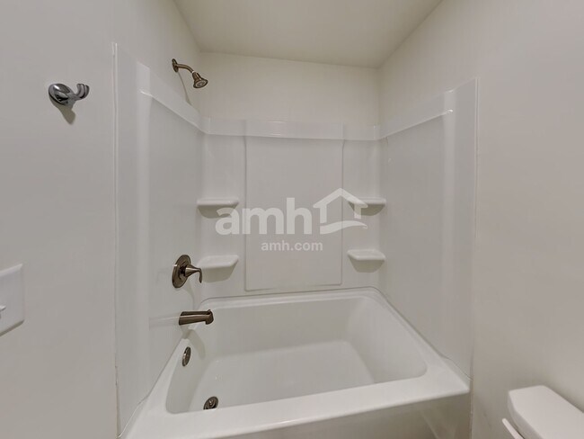 Building Photo - 225 Rivulet Dr