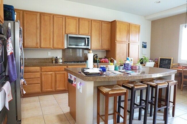Building Photo - 79882 Viento Dr