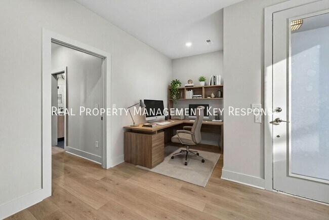 Building Photo - 2109 23rd Ave N